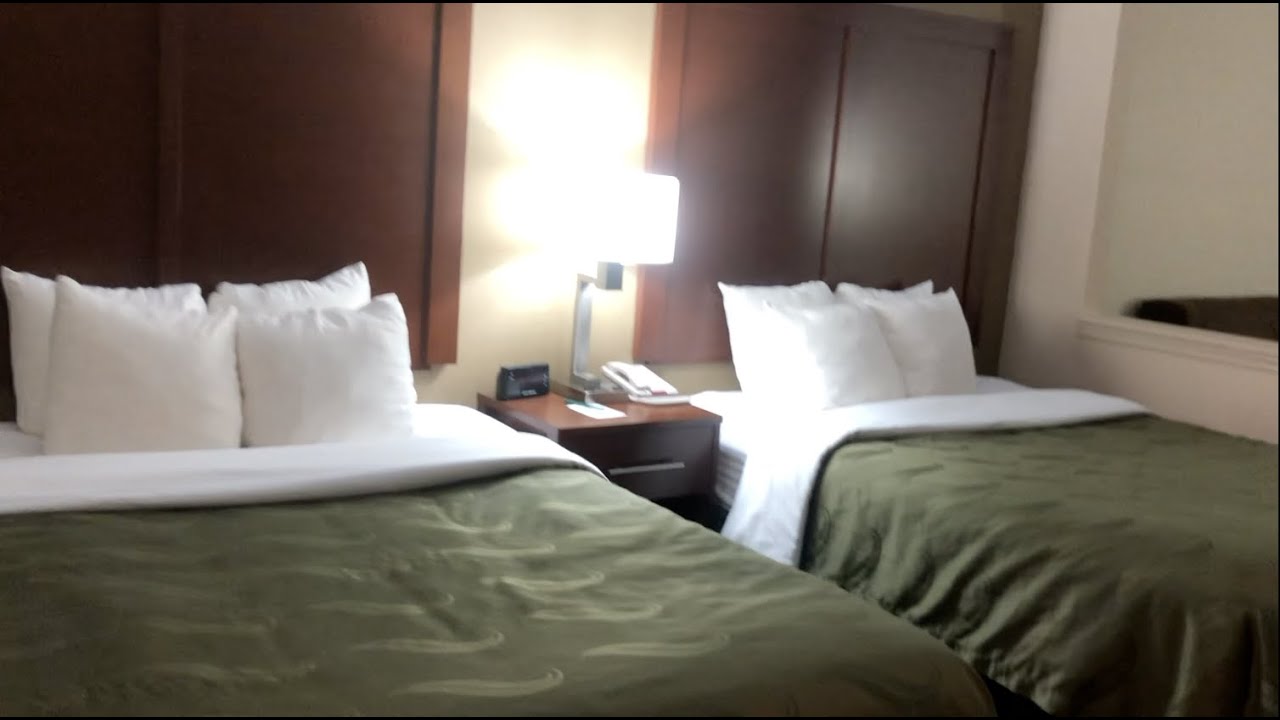 Inside Hotel 'Quality Suites' 2 Queen Room: Corbin, KY