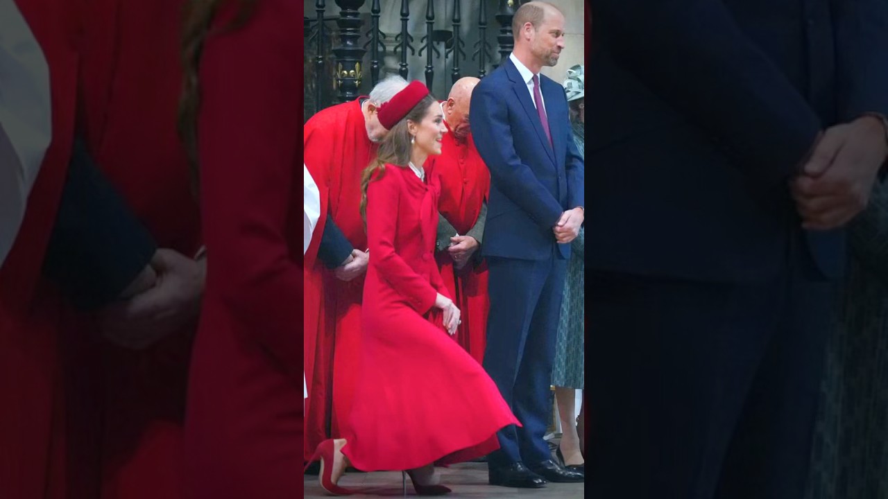 They didn't film the exact moment Catherine curtsy to the King, only the one to Camilla (background)