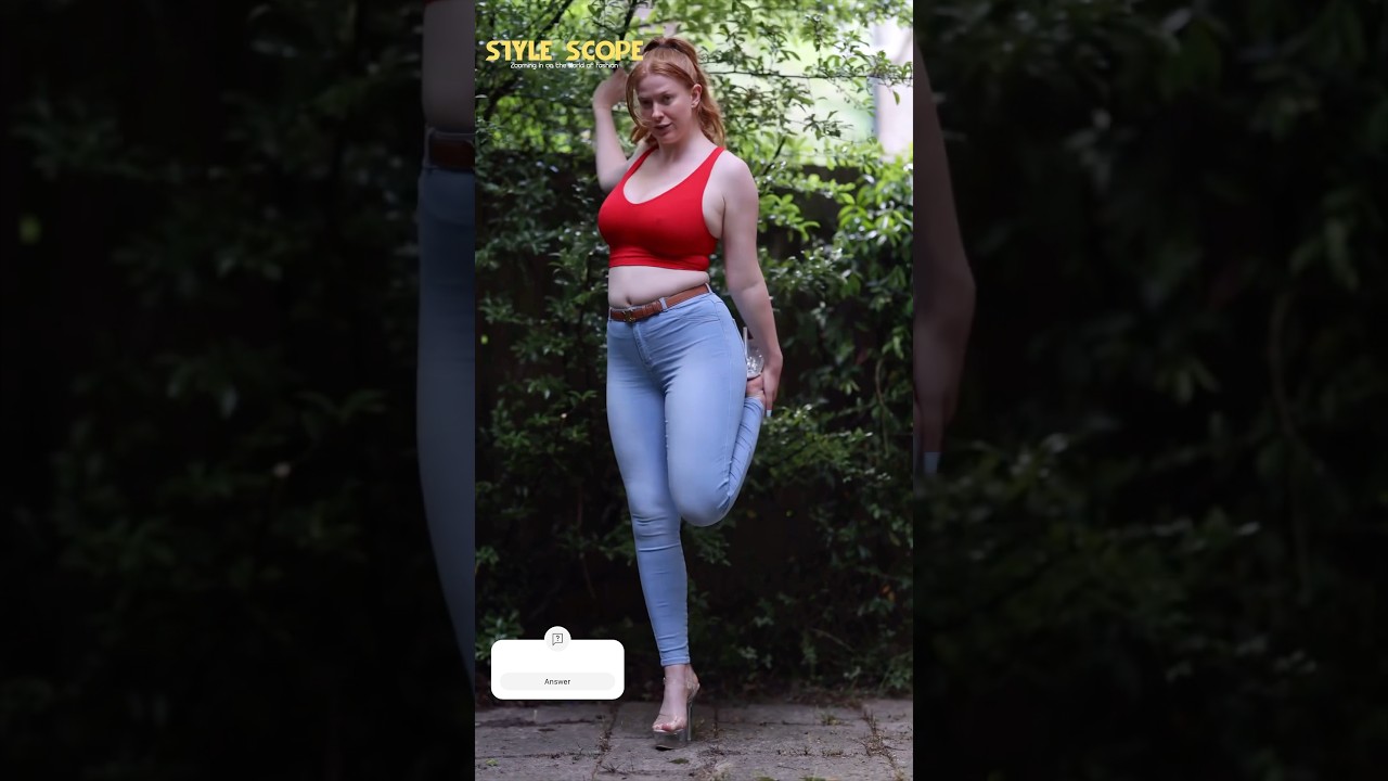 mogen Lucie’s Stunning Red Crop Top & Skinny Jeans Combo RedCropTop #SkinnyJeans #curvy #UKStyle